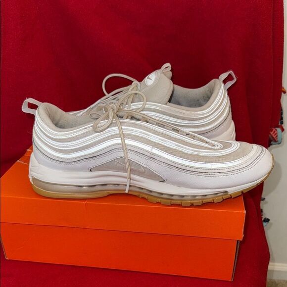 Nike White Athletic Shoes main image 7